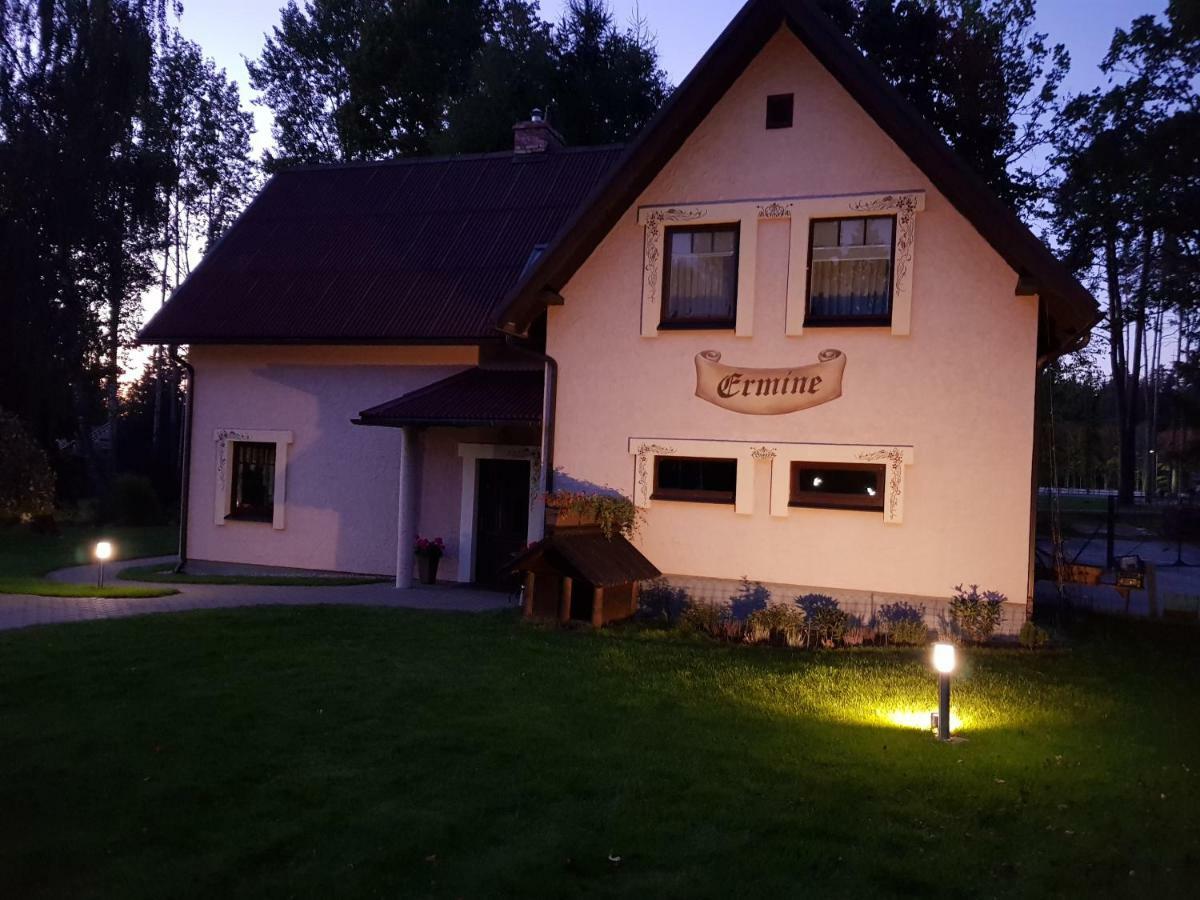 Ermine * Sigulda